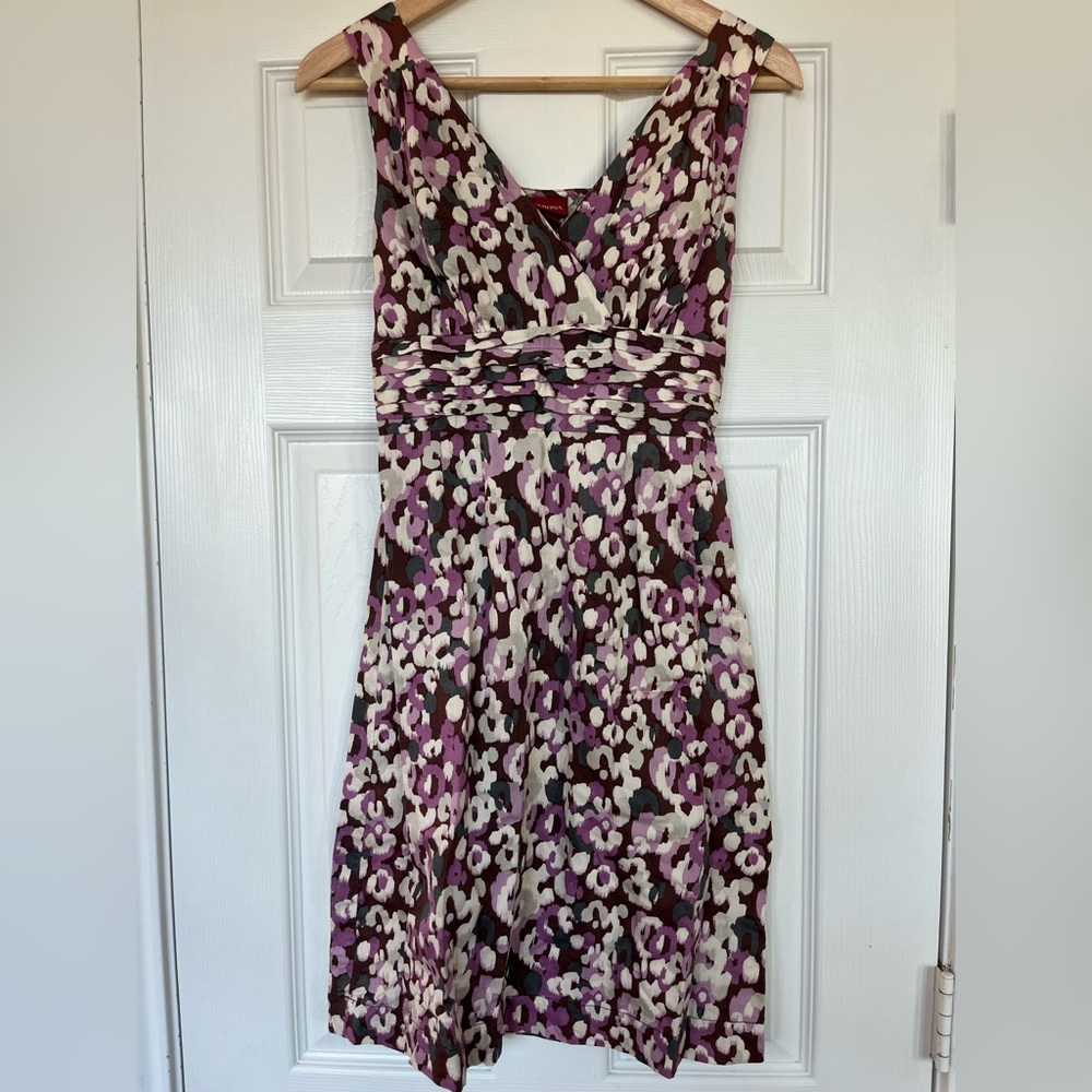 Merona floral v-neck pleated smocked dress in lilac purple and white. - Picture 2 of 4